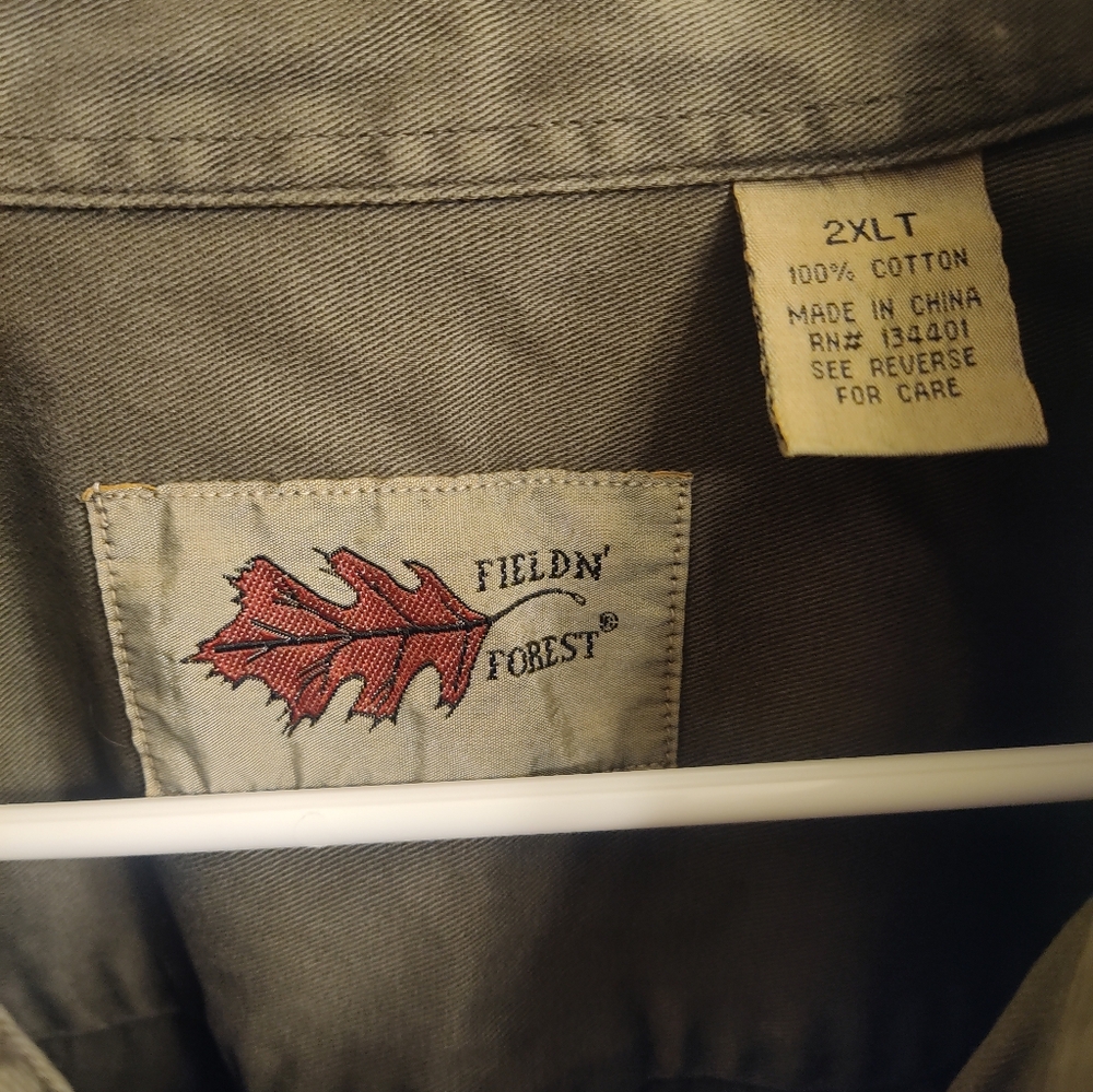 Men's Olive Green Button-Up Shirt - Picture 2 of 4